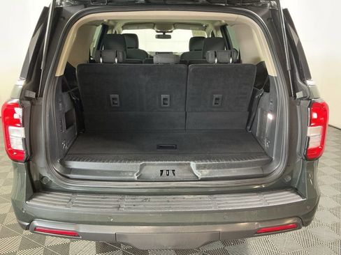 Used 2022 Ford Expedition XLT image 27