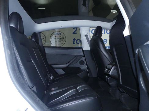 Used 2023 Tesla Model Y AWD image 20