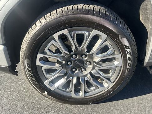 Certified 2023 GMC Sierra 1500 Denali Ultimate image 36