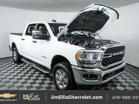 Used 2024 RAM 2500 Big Horn AWD/4WD image 31