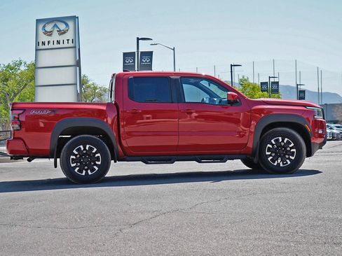 Used 2022 Nissan Frontier Pro-X RWD image 5