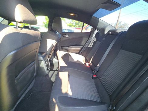 Used 2019 Dodge Charger Scat Pack w/ Dynamics Package RWD image 5