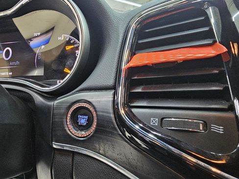 Used 2019 Jeep Grand Cherokee Limited image 35