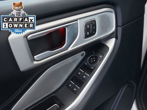 Certified 2023 Ford Explorer Limited w/ Limited Technology Package AWD/4WD image 19