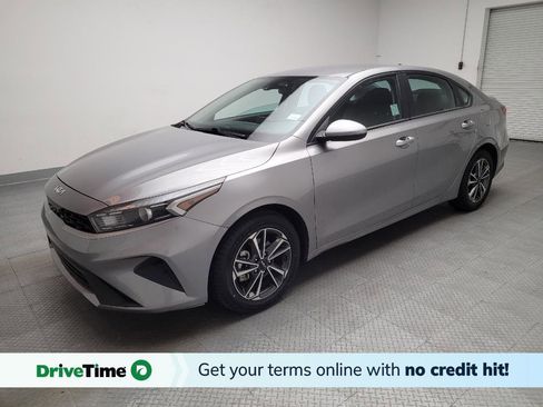 Used 2023 Kia Forte LXS image 1