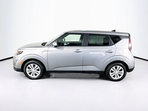 Certified 2023 Kia Soul LX image 8