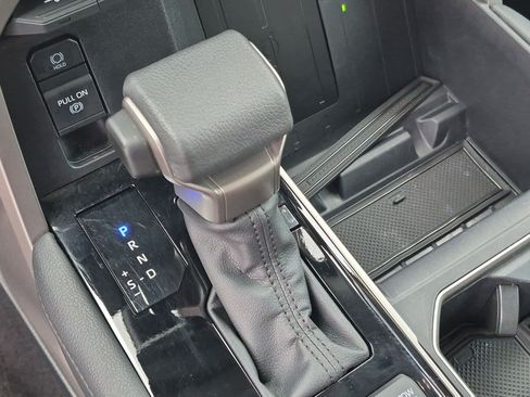 Used 2023 Toyota Tundra Limited AWD/4WD image 23