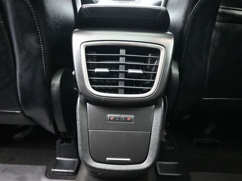 Used 2019 Lincoln Nautilus Select image 35