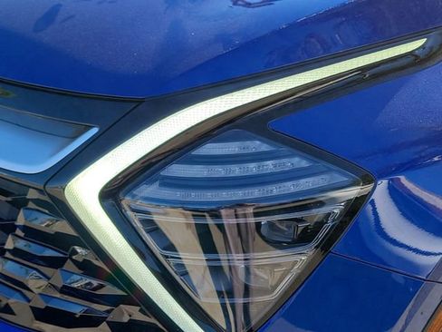 Used 2024 Kia Sportage EX image 28