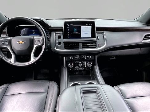 Used 2023 Chevrolet Suburban LT RWD image 7