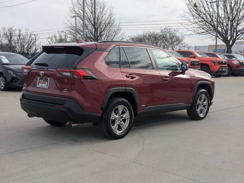 Used 2025 Toyota RAV4 LE image 6