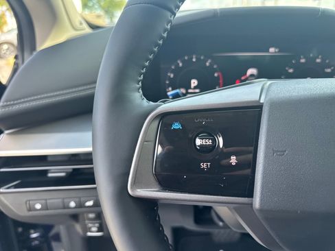 Certified 2025 Nissan Murano SL image 16