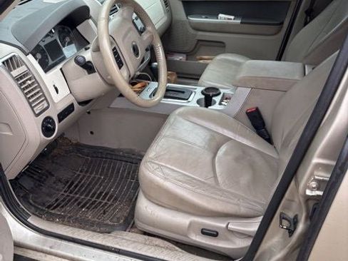 Used 2010 Mercury Mariner Premier FWD image 1
