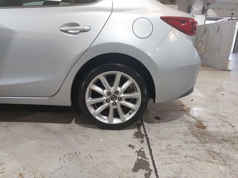 Used 2017 MAZDA MAZDA3 Touring w/ Popular Equipment Package FWD image 33