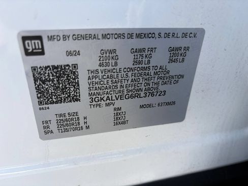 Used 2024 GMC Terrain SLT AWD/4WD image 32
