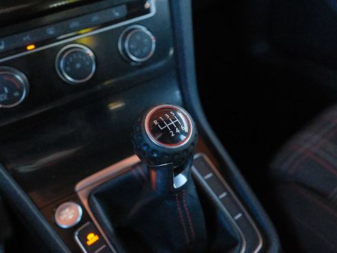 Used 2017 Volkswagen GTI Sport FWD image 27