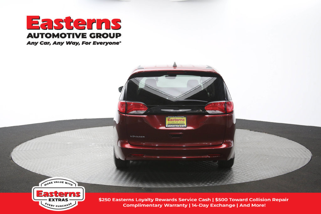 Used 2023 Chrysler Voyager LX FWD image 37