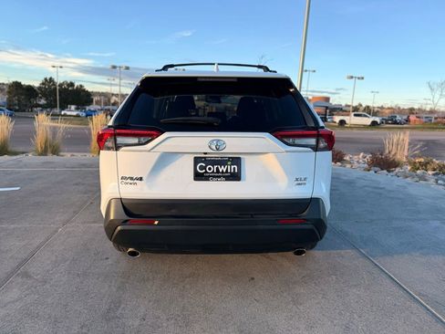 Used 2023 Toyota RAV4 XLE image 7