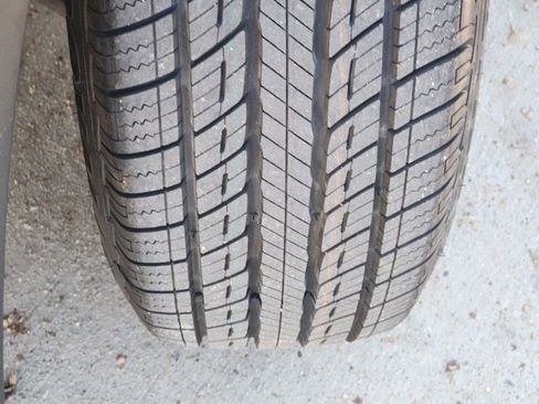 Used 2025 Chevrolet Trax LT w/ Driver Confidence Package image 19