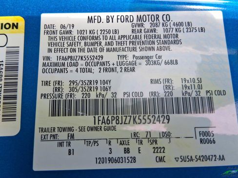 Used 2019 Ford Mustang Shelby GT350 w/ Technology Package RWD image 31