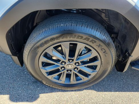 Used 2026 Toyota Land Cruiser w/ Premium Package image 16