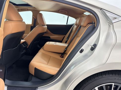 Certified 2025 Lexus ES 350 w/ Premium Package FWD image 15