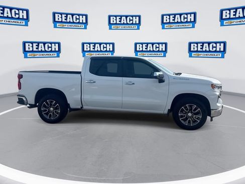 Used 2024 Chevrolet Silverado 1500 LT w/ Protection Package RWD image 9