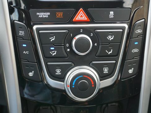 Used 2014 Hyundai Elantra GT FWD image 25