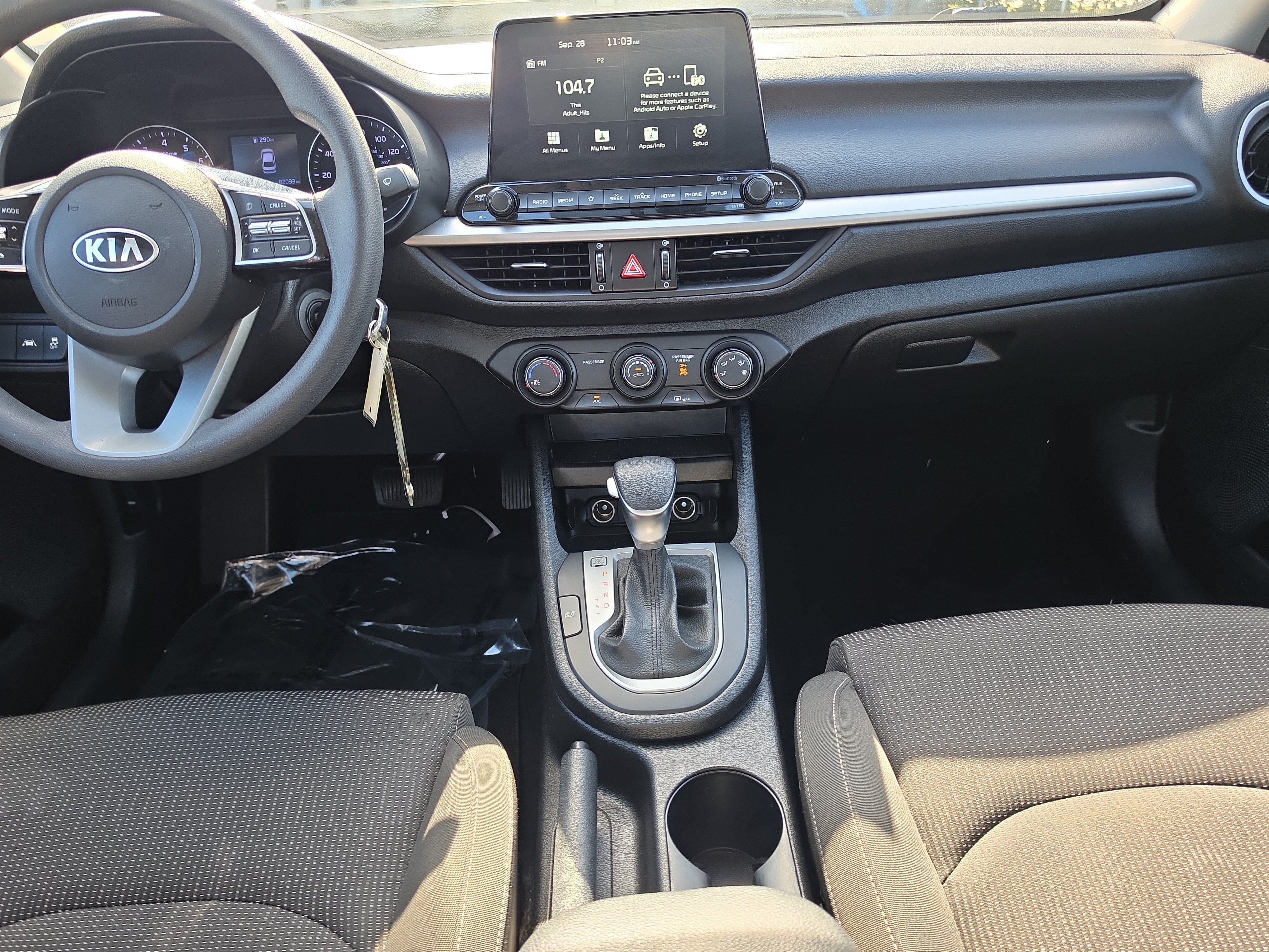 Used 2020 Kia Forte LXS FWD image 13