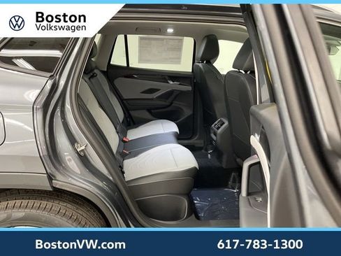 New 2026 Volkswagen Tiguan SE AWD/4WD image 10