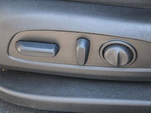 Used 2023 Chevrolet Equinox LT image 20