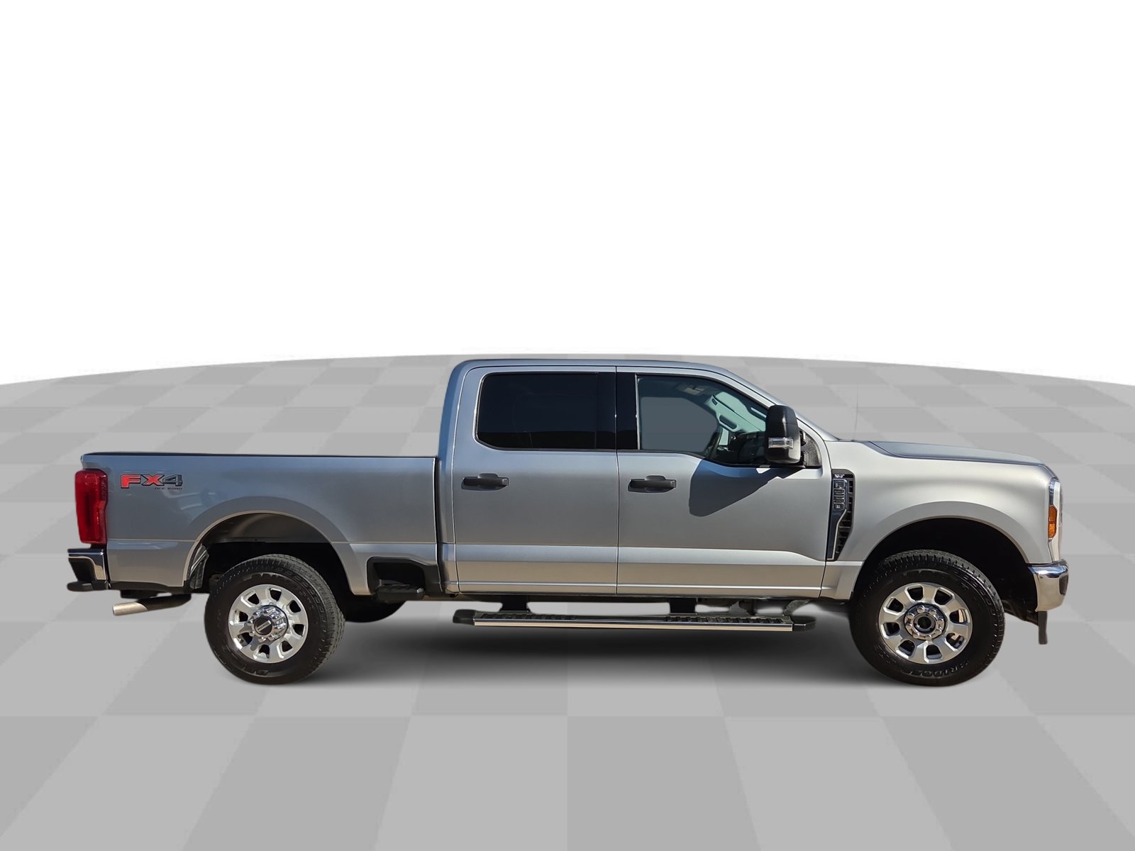 Used 2024 Ford F250 XLT w/ FX4 Off-Road Package AWD/4WD image 9
