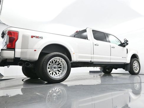 Used 2019 Ford F450 Platinum w/ Platinum Ultimate Package AWD/4WD image 55