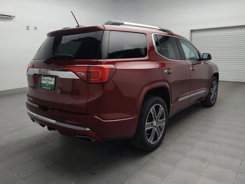 Used 2017 GMC Acadia Denali w/ Technology Package FWD image 9