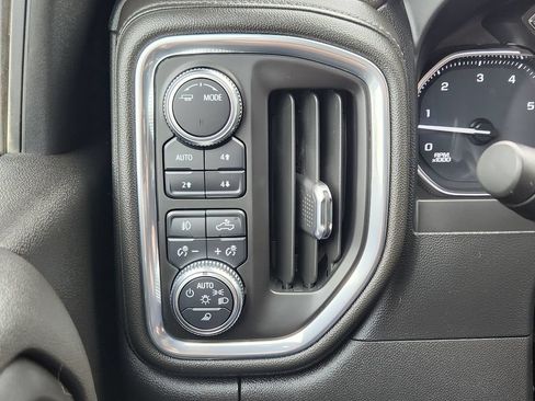 Used 2022 GMC Sierra 2500 SLT w/ SLT Convenience Package AWD/4WD image 21