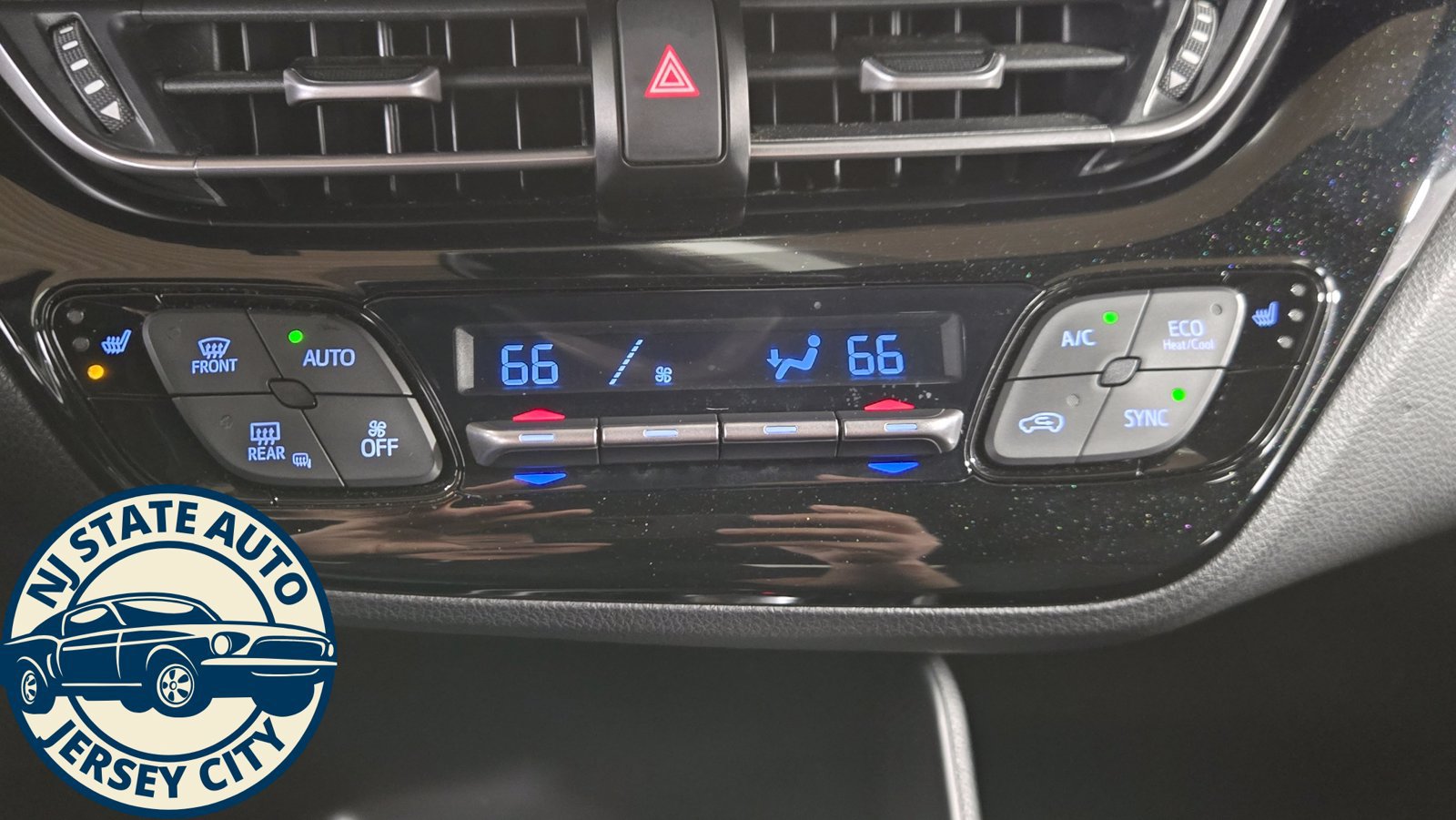 Used 2018 Toyota C-HR XLE FWD image 15