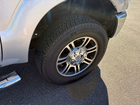 Used 2016 Ford F250 XLT w/ XLT Value Package image 12