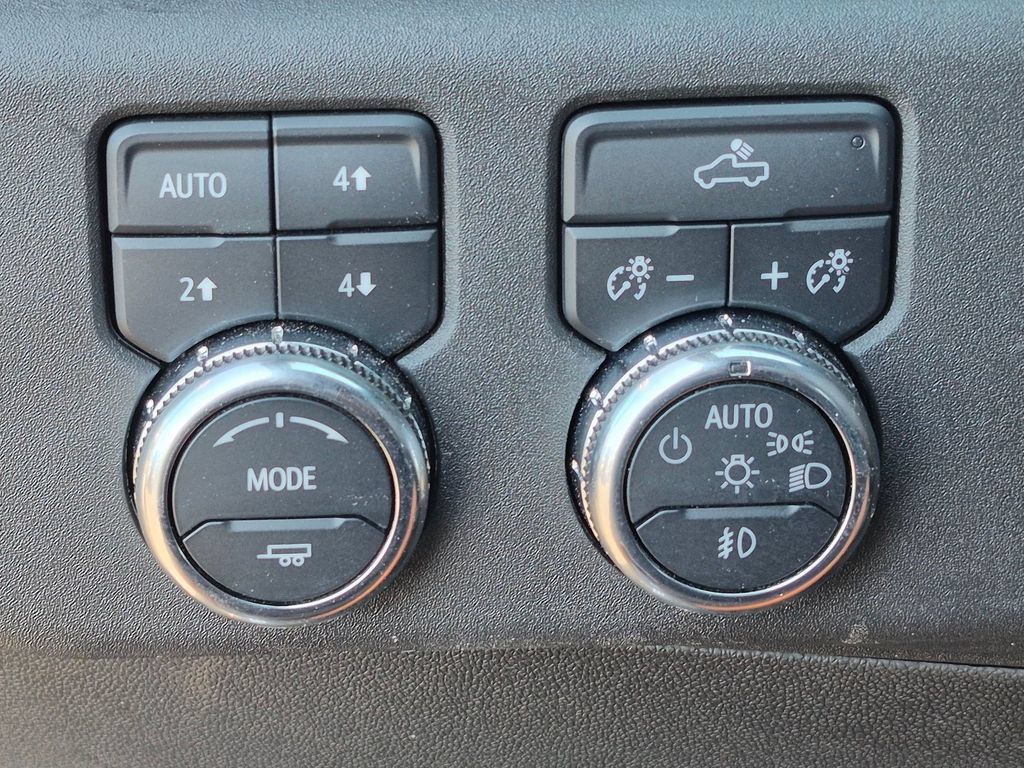 Used 2024 GMC Sierra 1500 Elevation w/ LPO, Elevation Black Package AWD/4WD image 20