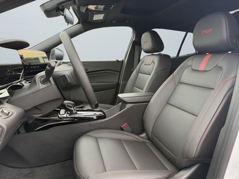 New 2026 Chevrolet Trax RS w/ Sunroof Package image 9