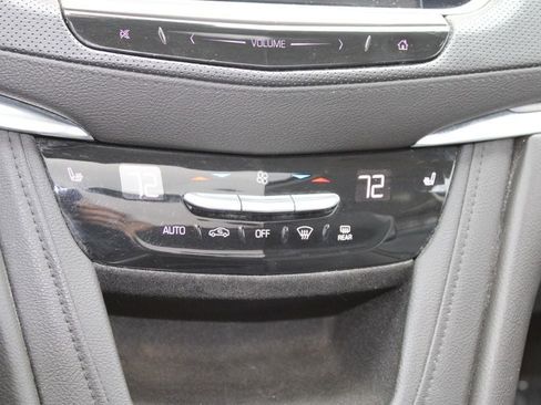 Used 2018 Cadillac XT5 Luxury w/ Driver Awareness Package image 37