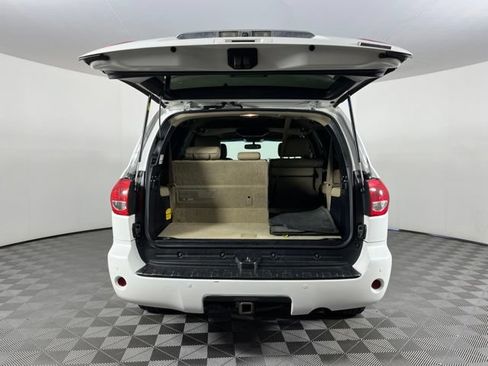 Used 2017 Toyota Sequoia Platinum RWD image 53