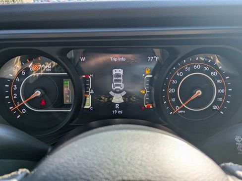 New 2025 Jeep Wrangler Unlimited Rubicon 392 image 21