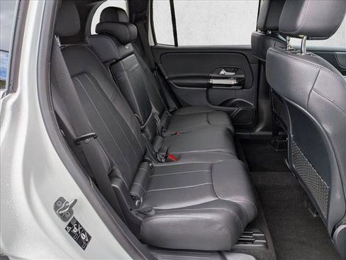 Used 2023 Mercedes-Benz GLB 250 image 19