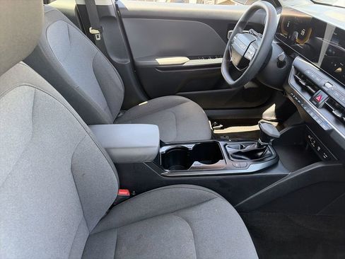 Used 2025 Kia K4 FWD image 11