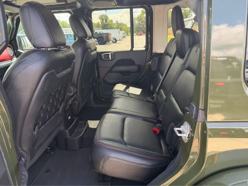 Used 2021 Jeep Wrangler Unlimited Rubicon AWD/4WD image 39