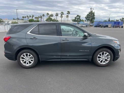 Used 2018 Chevrolet Equinox LT FWD image 4