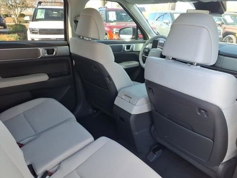 New 2026 Hyundai Santa Fe SE FWD image 8