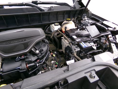 Used 2019 GMC Acadia SLE image 27