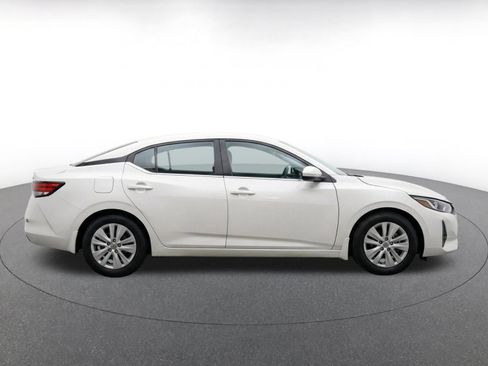 Used 2025 Nissan Sentra S FWD image 14