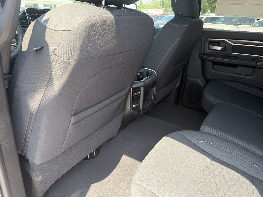 New 2027 RAM 3500 Big Horn AWD/4WD image 26